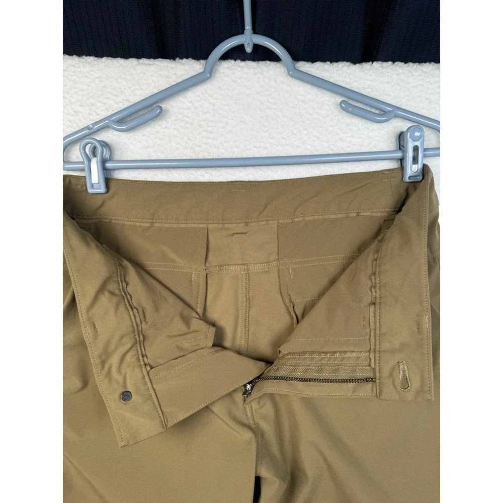 LULULEMON Men's Khaki Shorts Nylon - 32